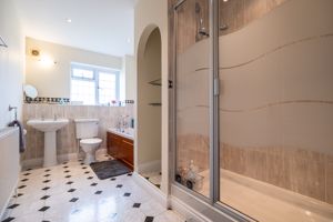 Family Bathroom- click for photo gallery